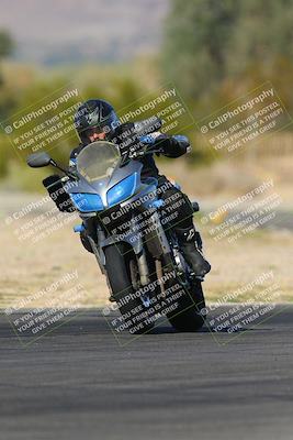 media/Nov-06-2023-Moto Forza (Mon) [[ce023d0744]]/3-Intermediate Group/Session 4 (Turns 2 and 1 Exit)/